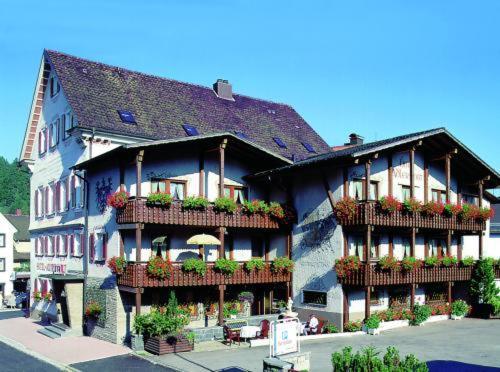 Hotel Adler Post à Lenzkirch Extérieur photo