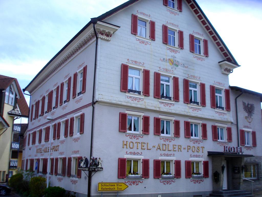 Hotel Adler Post à Lenzkirch Extérieur photo