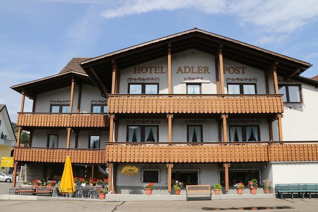 Hotel Adler Post à Lenzkirch Extérieur photo