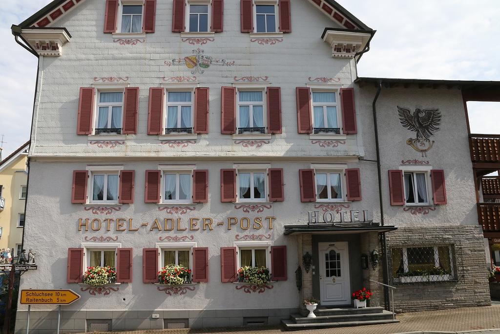 Hotel Adler Post à Lenzkirch Extérieur photo