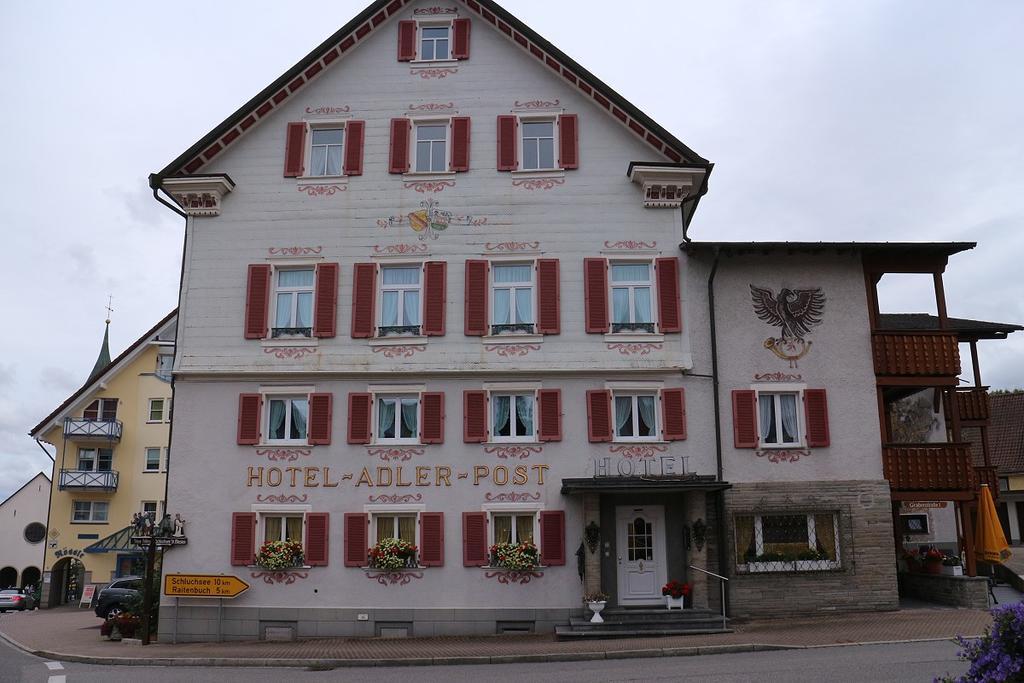 Hotel Adler Post à Lenzkirch Extérieur photo