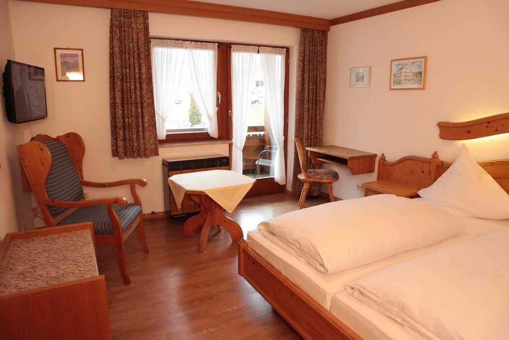 Hotel Adler Post à Lenzkirch Extérieur photo