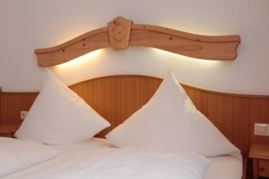 Hotel Adler Post à Lenzkirch Extérieur photo