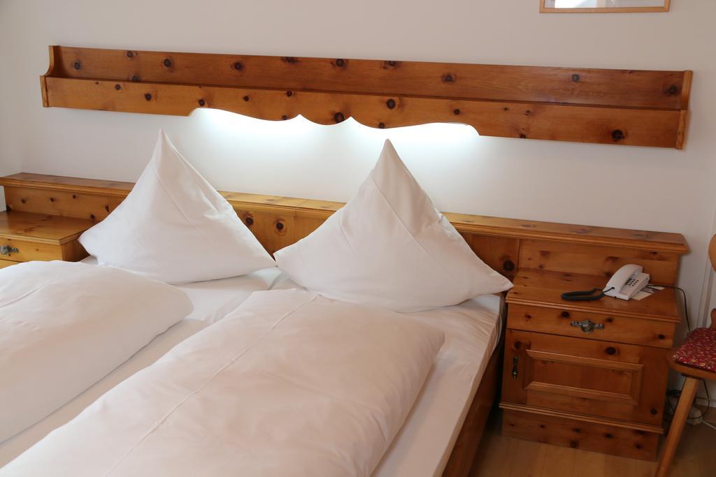Hotel Adler Post à Lenzkirch Extérieur photo
